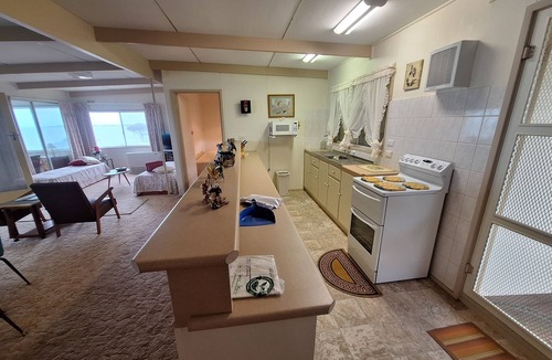 Muloowurtie House | Exclusive and Private Beachside setting overlooking Black Point Bay
