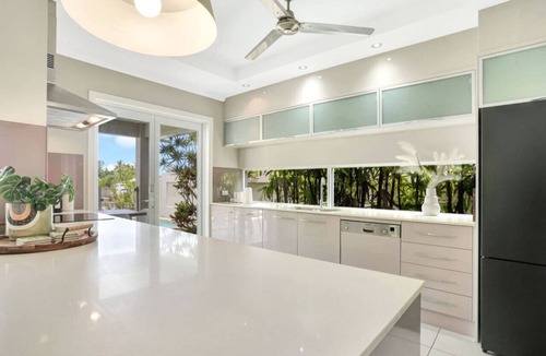 Trinity Park Villa | Exclusive Waterfront Luxury | Private Pool | Marina Views - The Anchorage