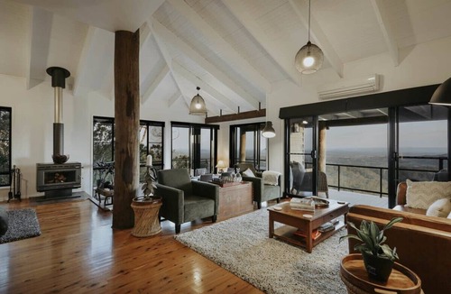 Maleny House | Executive Luxury at Eyrie Lodge - Maleny