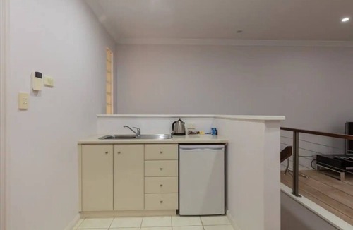 Geraldton House | Executive Marina Townhouse