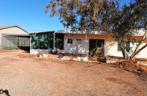 Coober Pedy House | Experience Coober Pedy like a local!