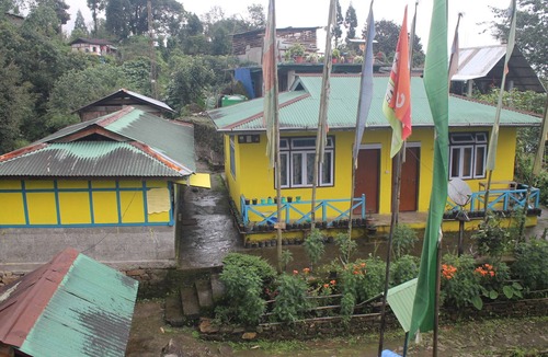 Geyzing Cabin | "exquisite Home Stay With Breathtaking Views of Khechuperi Lake in West Sikkim"