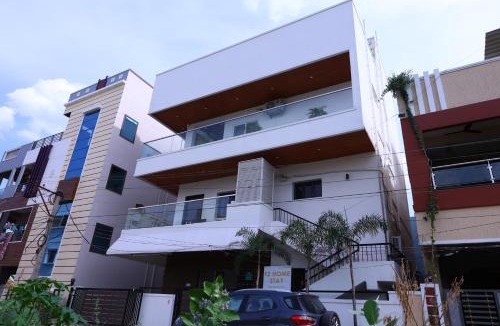 Tirupati House | F2 Home Stay