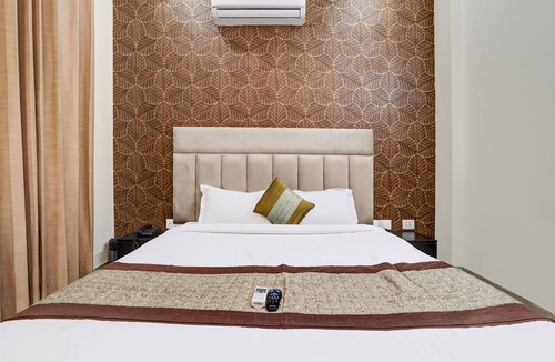 IMT Manesar Hotel | Fabexpress Next Home