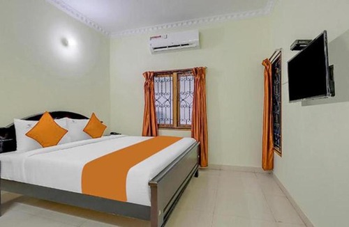 T Nagar Hotel | FabExpress Skyry Homestay