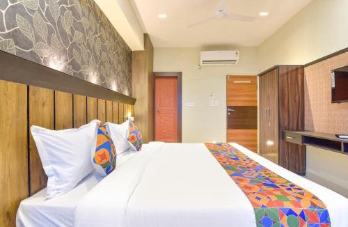 Indore Hotel | FabExpress The Max Glory