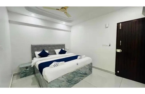 Whitefield Hotel | FabHotel Blue Birds