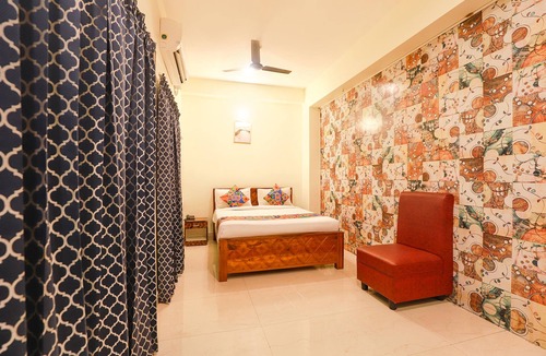 Central Chennai Hotel | Fabhotel Home Tree Service Apartment Kolathur