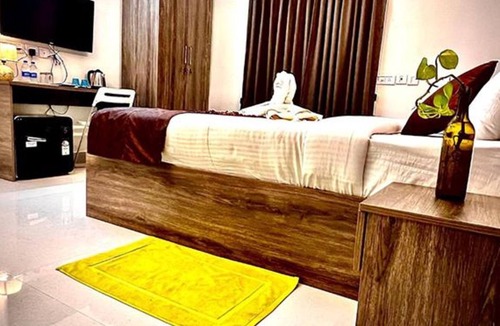 Perungudi Hotel | Fabhotel I Live Inn