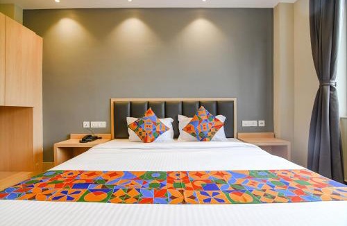 Shibpur Hotel | FabHotel JP - Nr Sataragachhi Railway Station