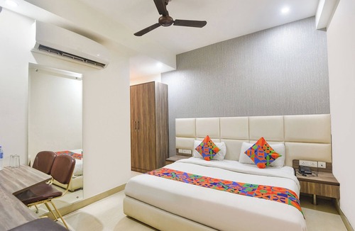 Gurugram Hotel | FabHotel Monsella