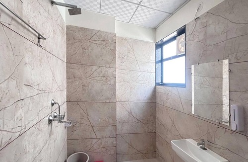 Shri Madhopur Hotel | FabHotel Prime Shri Shyam Ananda Palace - Nr Toran Dwar