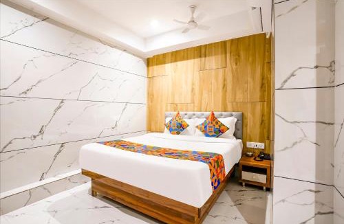 Bhandup West Hotel | FabHotel Shubham Inn - Nr Jain Mandir, Bhandup West
