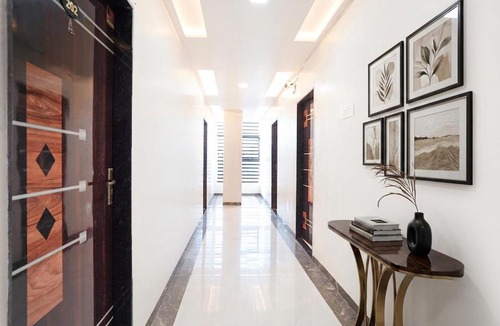 Kharadi Hotel | FabHotel Sunrise Comforts