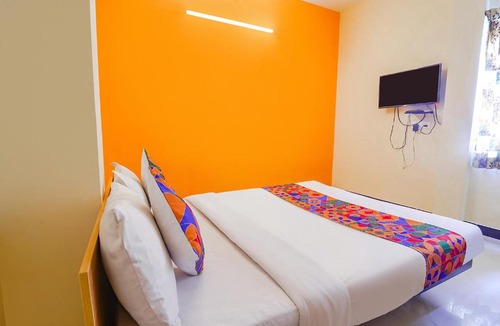Coimbatore Hotel | FabHotel Virksham