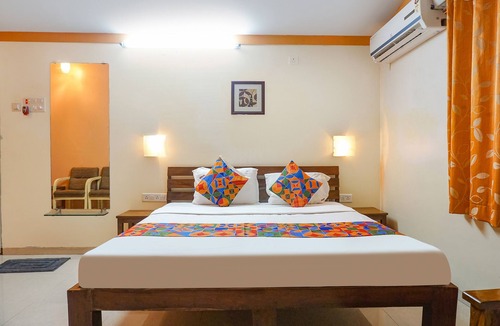 Parner Hotel | Fabhotel Vishwakirti Agri