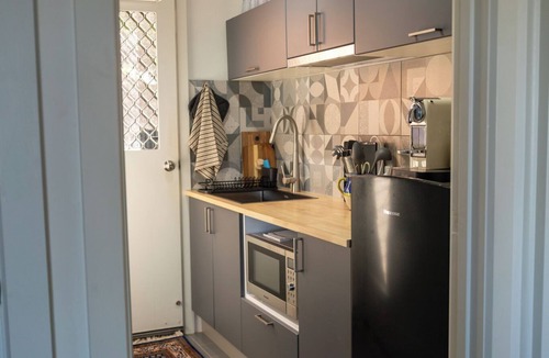 Maslin Beach Apartment | Fabulous ocean views from this lovely apartment, only 400 m from beach.