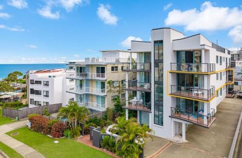 Kings Beach House | Fair Havens unit 4 Kings Beach QLD