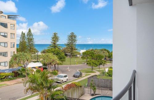Kings Beach House | Fair Havens unit 4 Kings Beach QLD