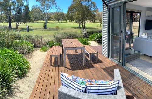 Coles Bay House | Fairways 1