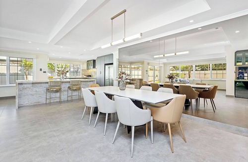 Applecross House | Family-Friendly Perth Stay with a Huge Backyard to Explore