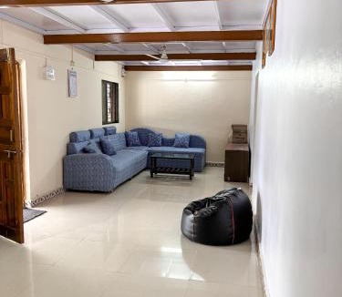 Akola Apartment | Feel at Home with Mountain Views & Fog
