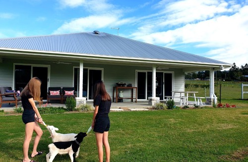 Highvale House | Fig Tree Farm B&B Highvale-Farmstay near Brisbane!