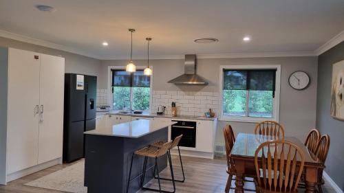Highvale House | Fig Tree Farm B&B Highvale-Farmstay near Brisbane!