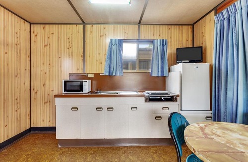 Earlville Resort | First City Caravilla