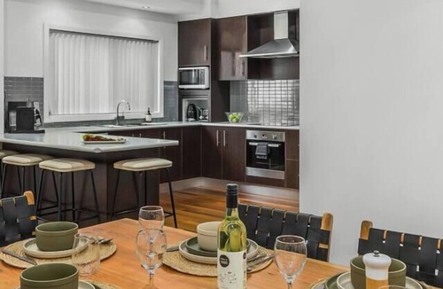 Flinders Apartment | Flinders Escape Grand Family Getaway by the Coast