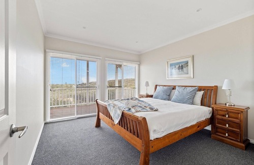 Augusta House | Flinders View Beach House (2Bed 2Bath) - Flinders View Beach House - Executive Holiday Home