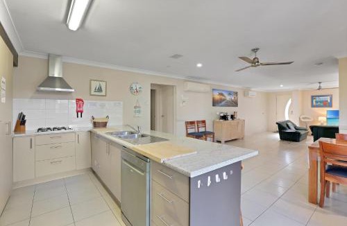 Amity Point House | Flip Flop Inn