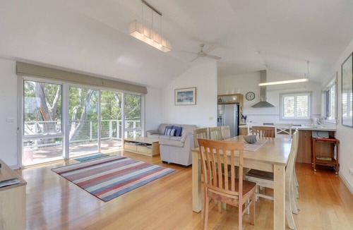 Metung House | Foreshore | Spacious Metung Escape