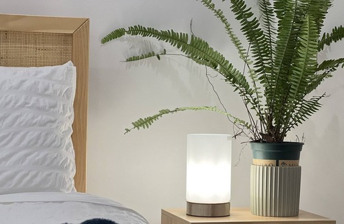 Balgownie Cabin | Forest Cottage- Close to City Centre and Beaches