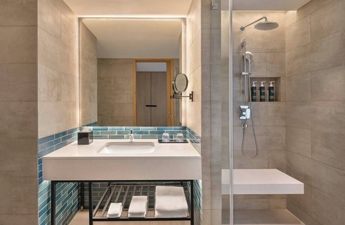 Velachery Hotel | Four Points by Sheraton Chennai, Velachery