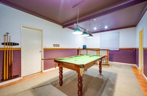 Hyland Park House | Frangipani Riverfront