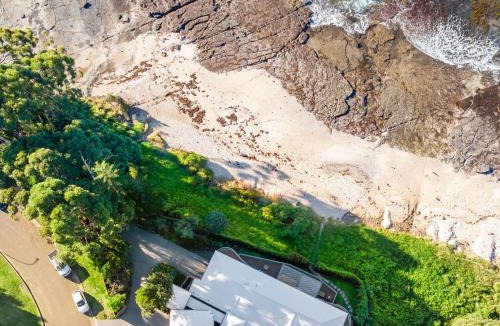 Mollymook House | Free night! Pay for 2 stay for 3