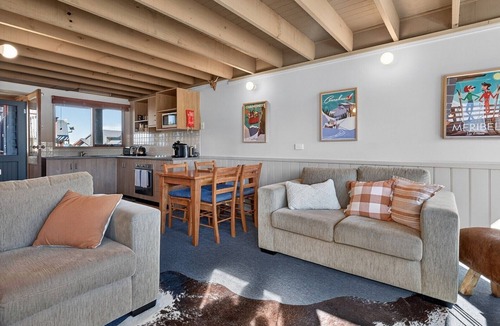 Dinner Plain Ski Chalet | Freedom - Dinner Plain