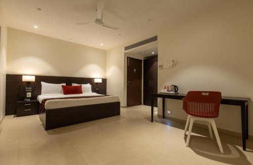 Nashik Hotel | Freesia Residency by Express Inn
