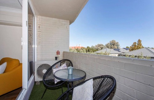 Fremantle Apartment | Fremantle Sunset Studio
