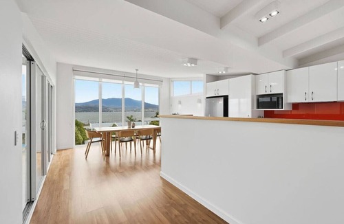 Howrah House | Fresh Coastal Home with Views