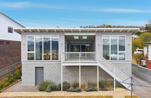 Howrah House | Fresh Coastal Home with Views