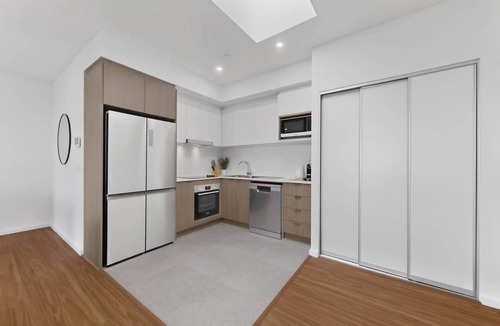 Cannington Apartment | Freshly Built 2 Bed Apartment in Central Location