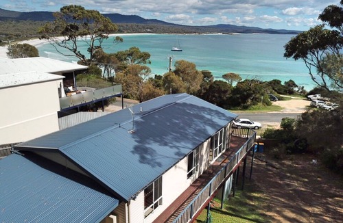 Binalong Bay House | Front Row Beachfront