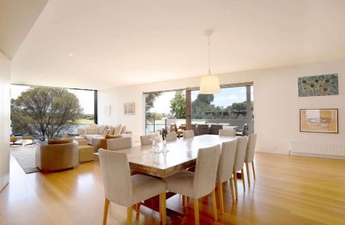 Torquay House | Front Row Golf & Lake Views Luxe Coastal Retreat
