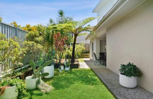 Caloundra House | Fully airconditioned, pet friendly, 5mins to beach