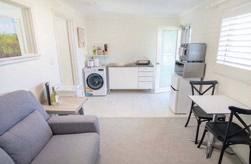 Mount Melville Apartment | Functional comfort awaits at your private space to explore Albany