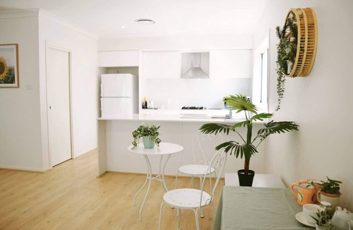 Maraylya House | Gables/Box hill/Maraylya Two Level House 14ppl