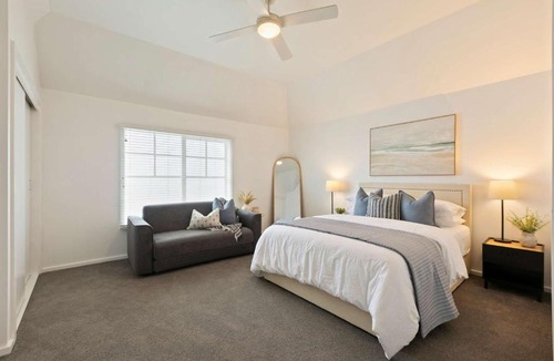 Williamstown House | Galatea Residence Two Minutes to Beach