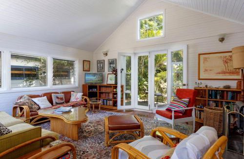 Tea Gardens House | Garden Cottage